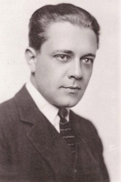 Niles Welch - Actor Profile Photo