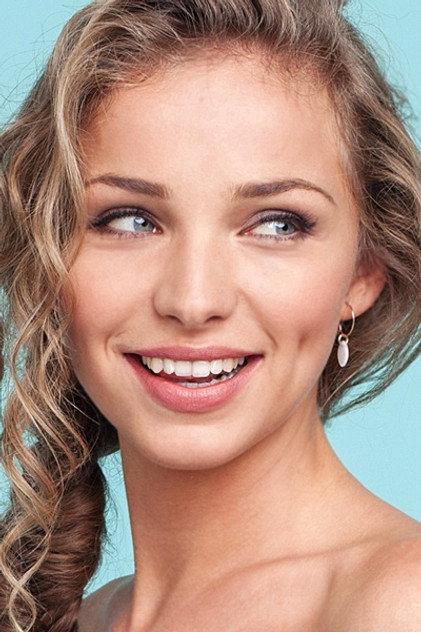 Evelin Dobos - Actor Profile Photo