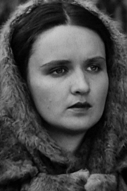 Aleksandra Popova - Actor Profile Photo