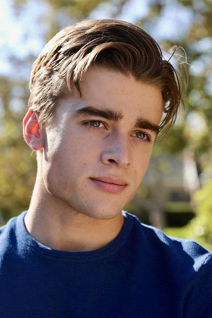 Austin Falk - Actor Profile Photo