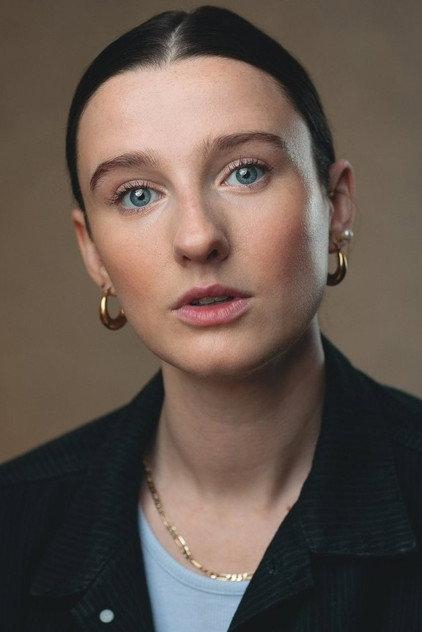 Ailsa Davidson - Actor Profile Photo