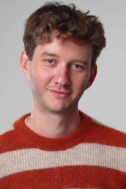 Mackenzie Fearnley - Actor Profile Photo