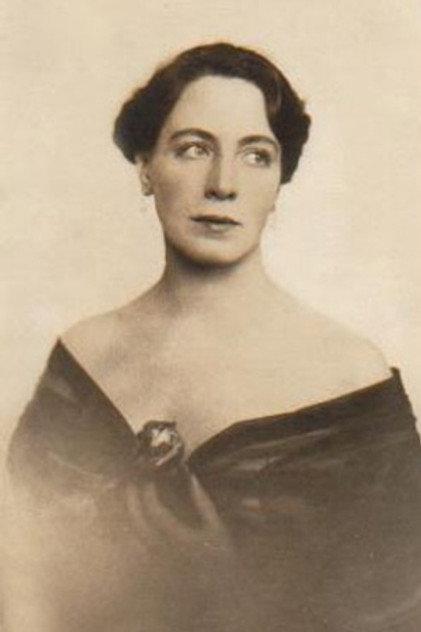 Pauline Brunius - Actor Profile Photo