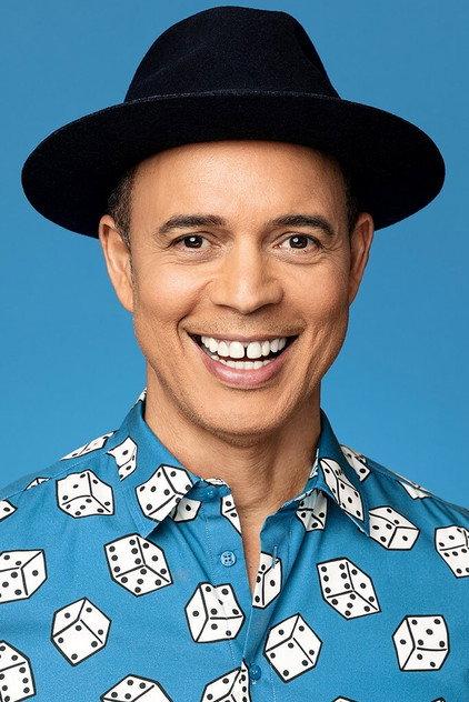 Alexis Valdés - Actor Profile Photo
