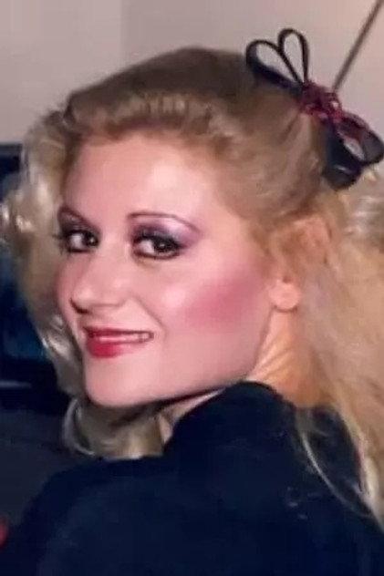Lili Dertima - Actor Profile Photo