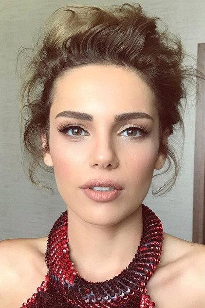 Yağmur Tanrısevsin - Actor Profile Photo