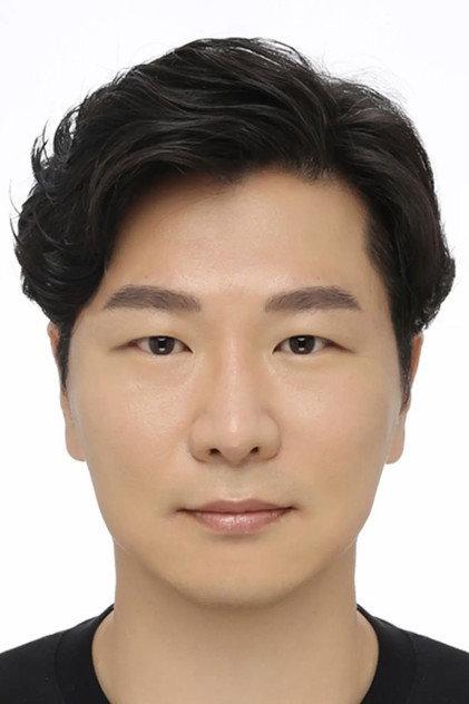 Kim Si-deok - Actor Profile Photo