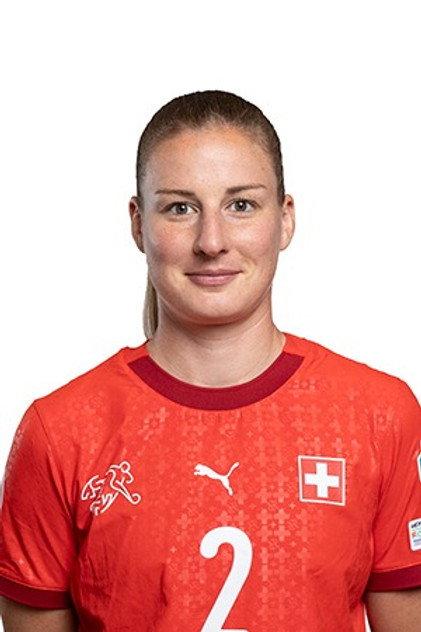 Julia Stierli - Actor Profile Photo