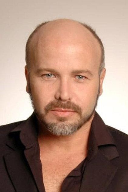 Adolfo Cubas - Actor Profile Photo