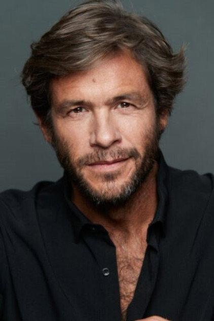 Iván Hermés - Actor Profile Photo