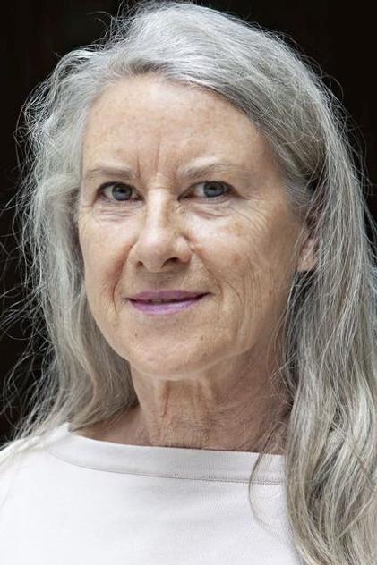 Eva Linder - Actor Profile Photo
