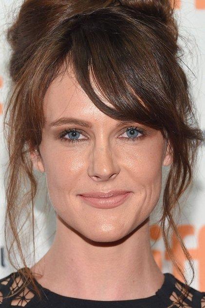 Carolina Bartczak - Actor Profile Photo
