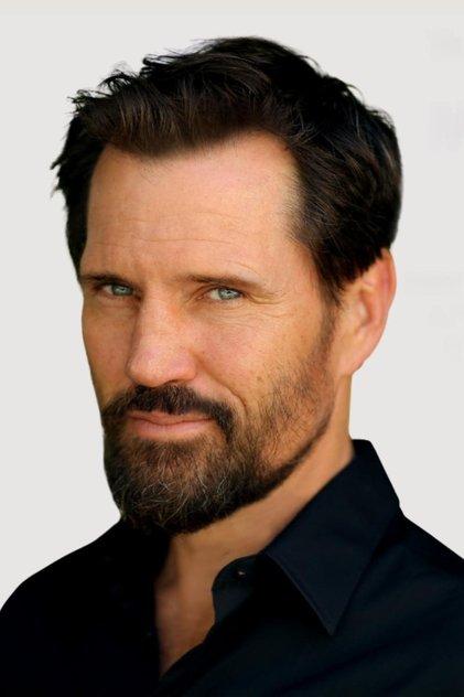 Langley Kirkwood - Actor Profile Photo