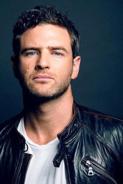 Bernard Curry - Actor Profile Photo