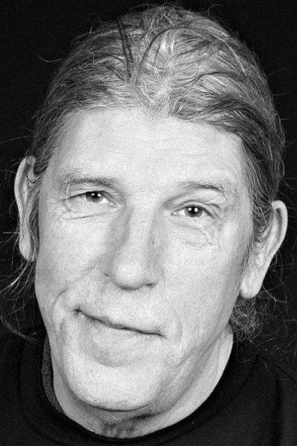 Peter-Hugo Daly - Actor Profile Photo