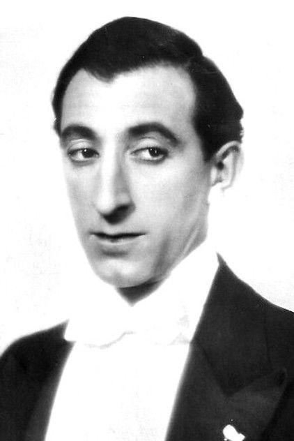 Sig Arno - Actor Profile Photo