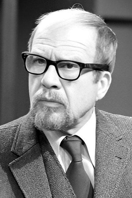 Olaf Pooley - Actor Profile Photo