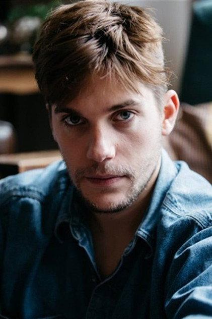 Emilien Vekemans - Actor Profile Photo