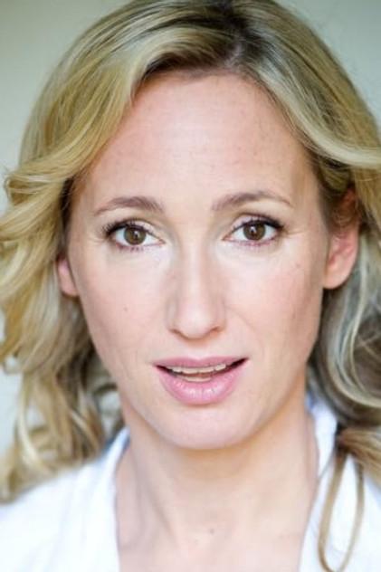 Isabell Hindersin - Actor Profile Photo