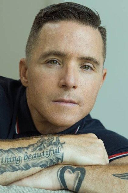 Robert Munic - Actor Profile Photo