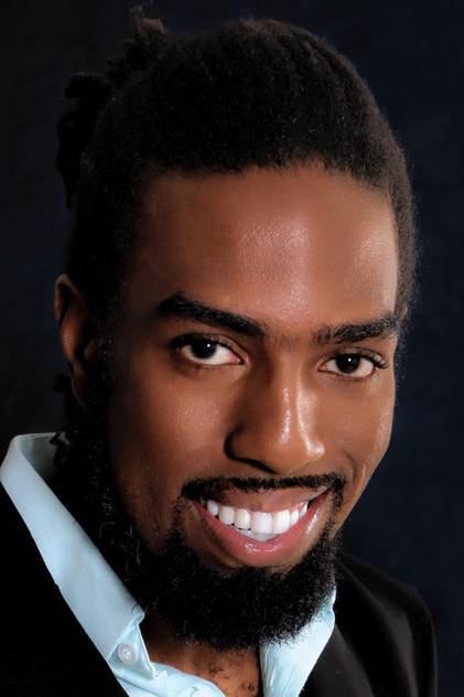 Jefferson Carabali - Actor Profile Photo