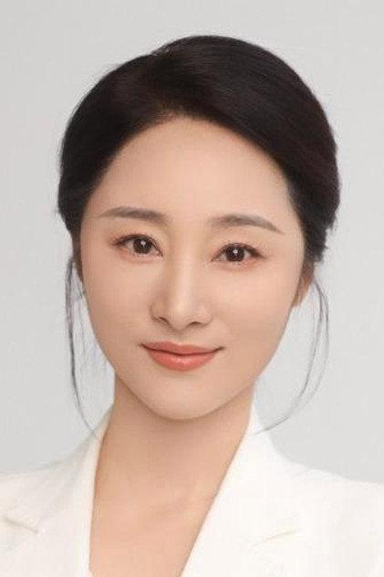 Long Xinyue - Actor Profile Photo
