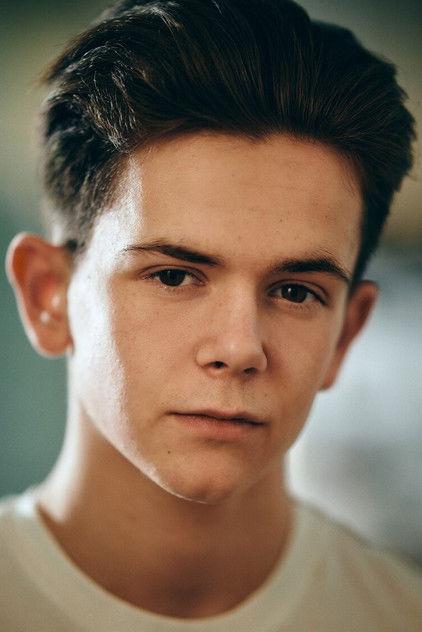 Oaklee Pendergast - Actor Profile Photo