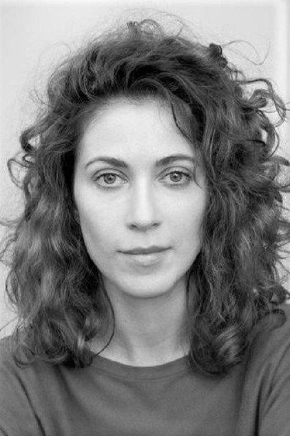 Aoife Nic Ardghail - Actor Profile Photo