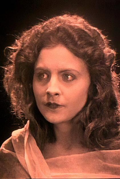Yvonne Sergyl - Actor Profile Photo