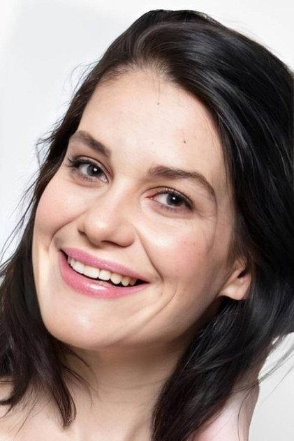 Esther Gombau - Actor Profile Photo