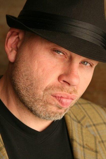 Vince Lozano - Actor Profile Photo