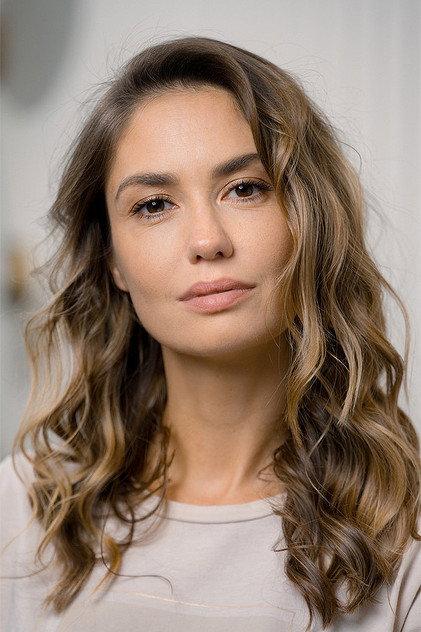 Agata Mutsenietse - Actor Profile Photo