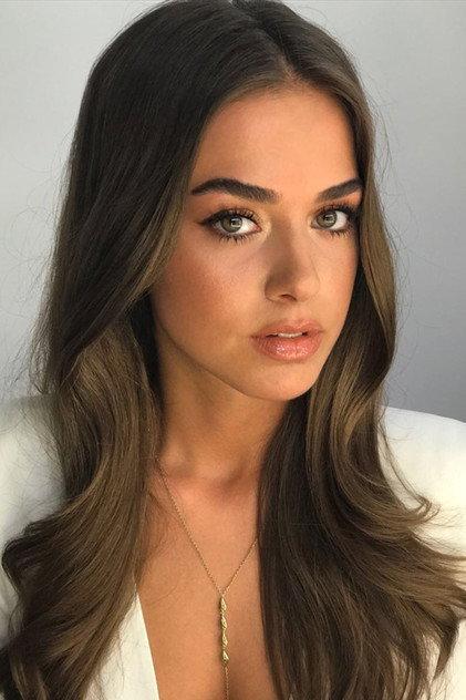 Bensu Soral - Actor Profile Photo