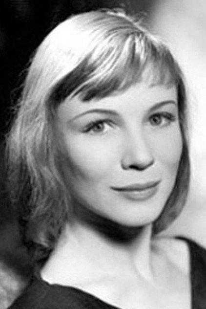 Frances Hyland - Actor Profile Photo