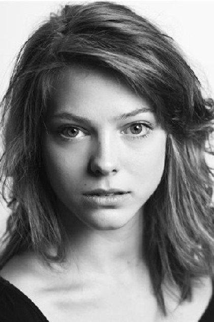 Amanda Wass - Actor Profile Photo
