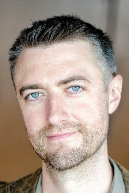 Sean Gunn - Actor Profile Photo