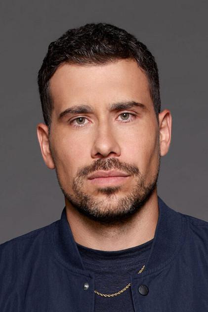 Octavio Pisano - Actor Profile Photo
