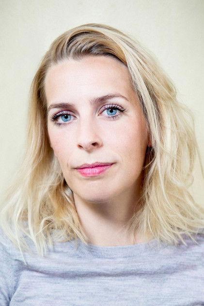 Sara Pascoe - Actor Profile Photo