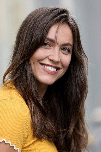 Sophia Sommer - Actor Profile Photo
