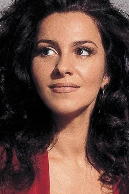 Angela Gheorghiu - Actor Profile Photo