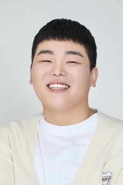 Lee Woo-je - Actor Profile Photo