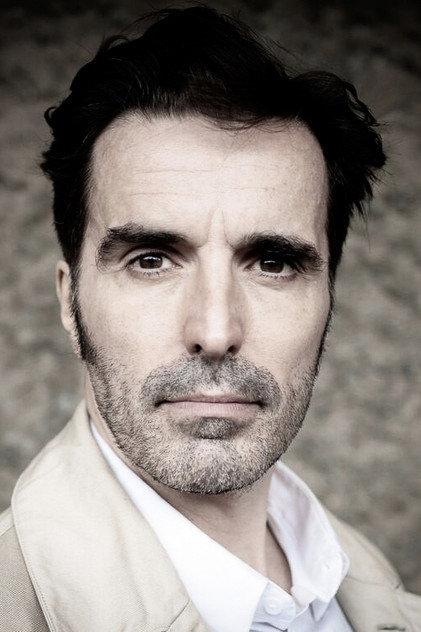 Guy Combes - Actor Profile Photo