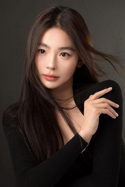 Liu Yaxi - Actor Profile Photo