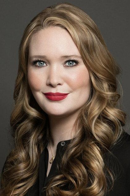 Sarah J. Maas - Actor Profile Photo