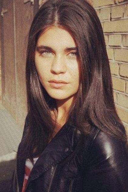 Eleni Young - Actor Profile Photo