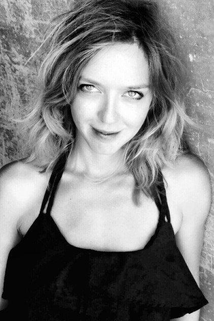 Anna Dubrovitsky - Actor Profile Photo