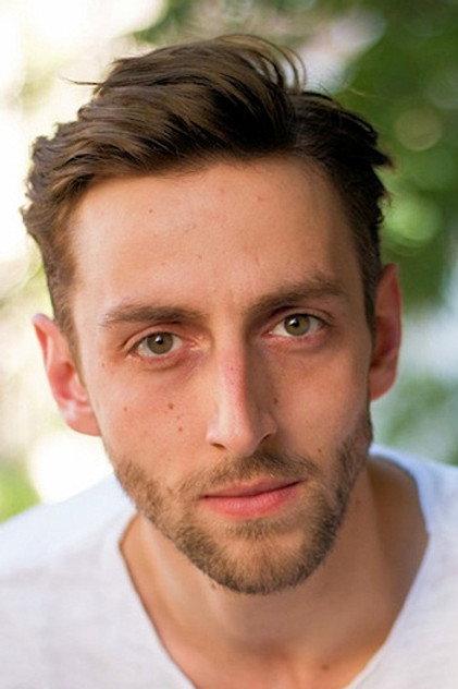 Adrien Dewitte - Actor Profile Photo