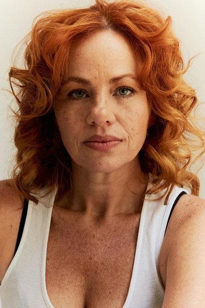 Karine Teles - Actor Profile Photo