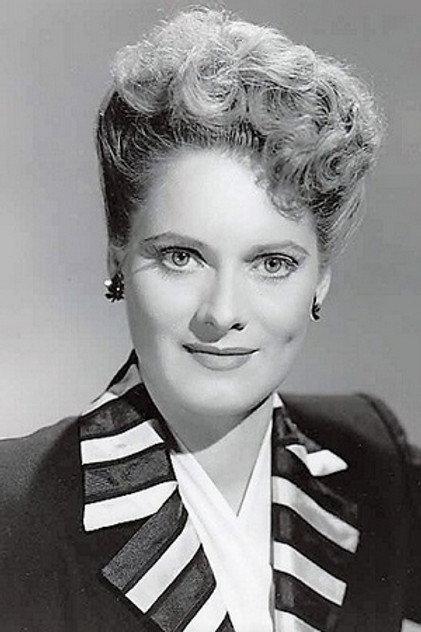 Stephanie Bachelor - Actor Profile Photo