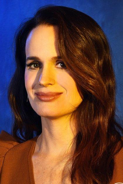 Elizabeth Reaser - Actor Profile Photo